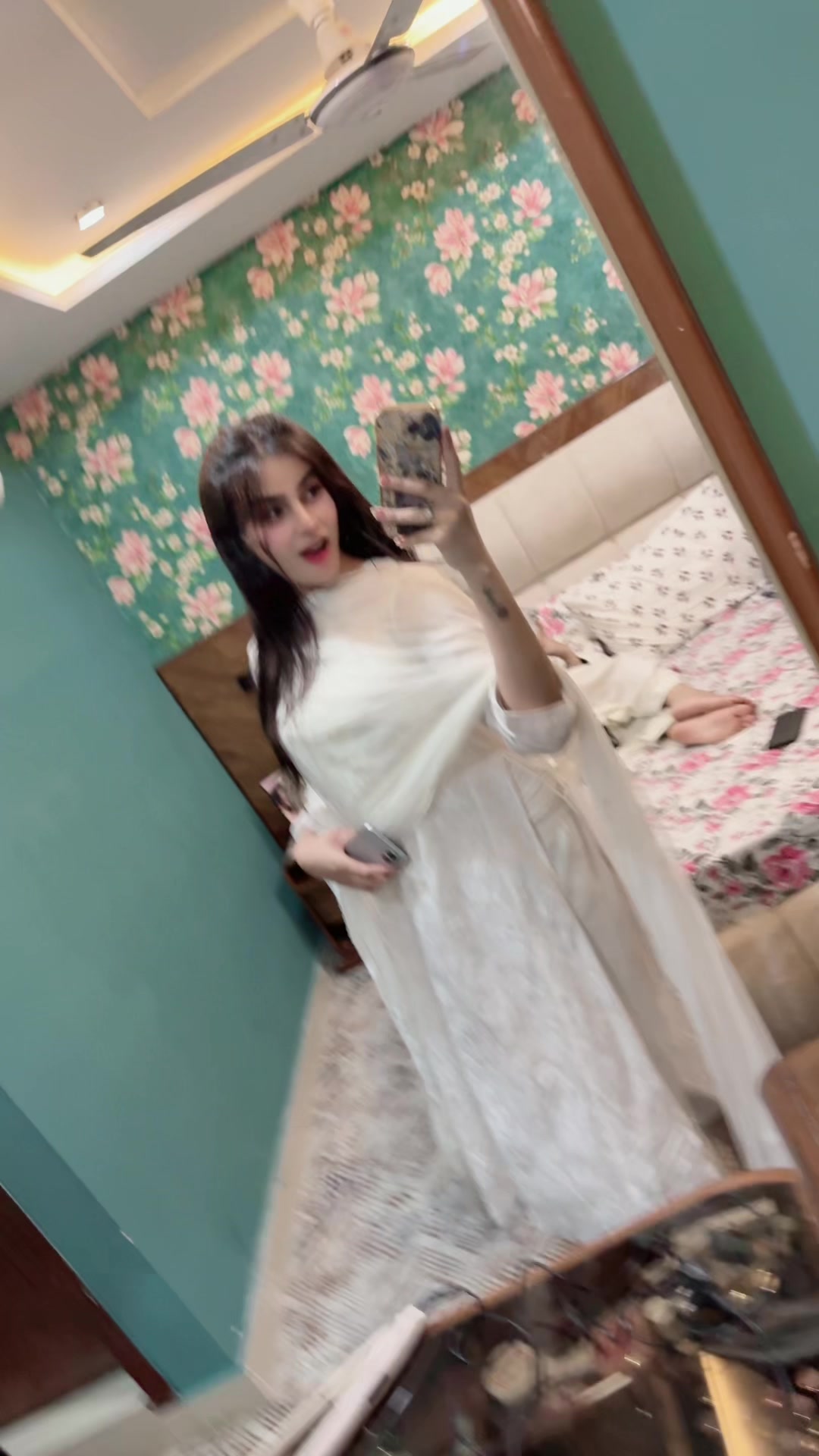 @Alizay0900