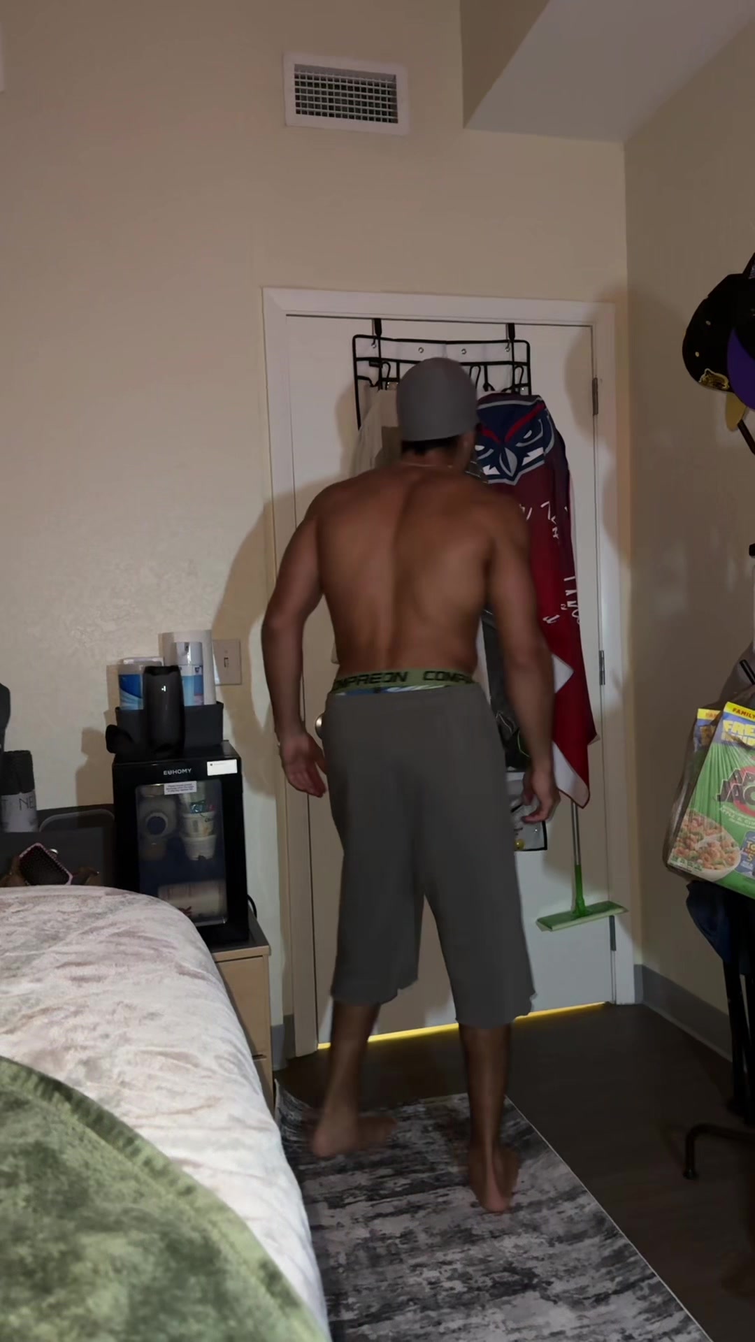 @Carlos