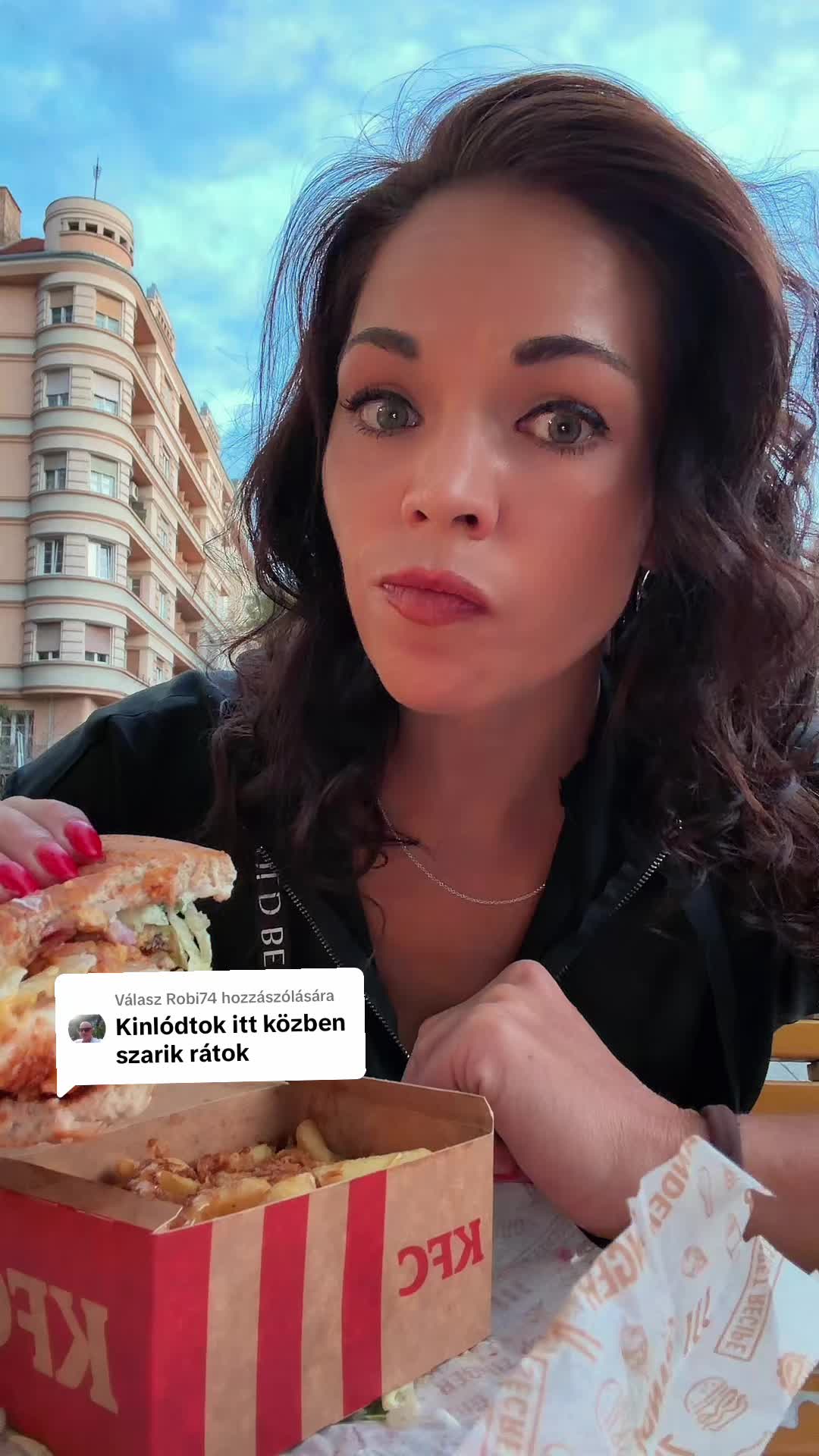 @S&aacute;ra Pongr&aacute;cz