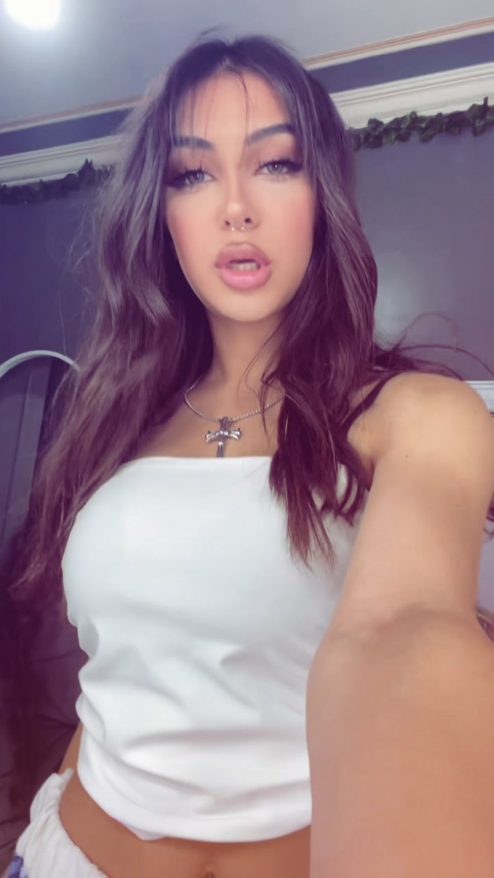 @heliiawi._