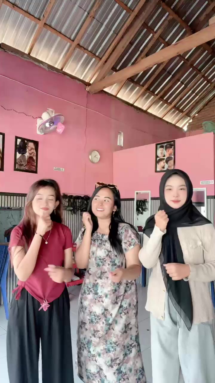 @SOFI SALON