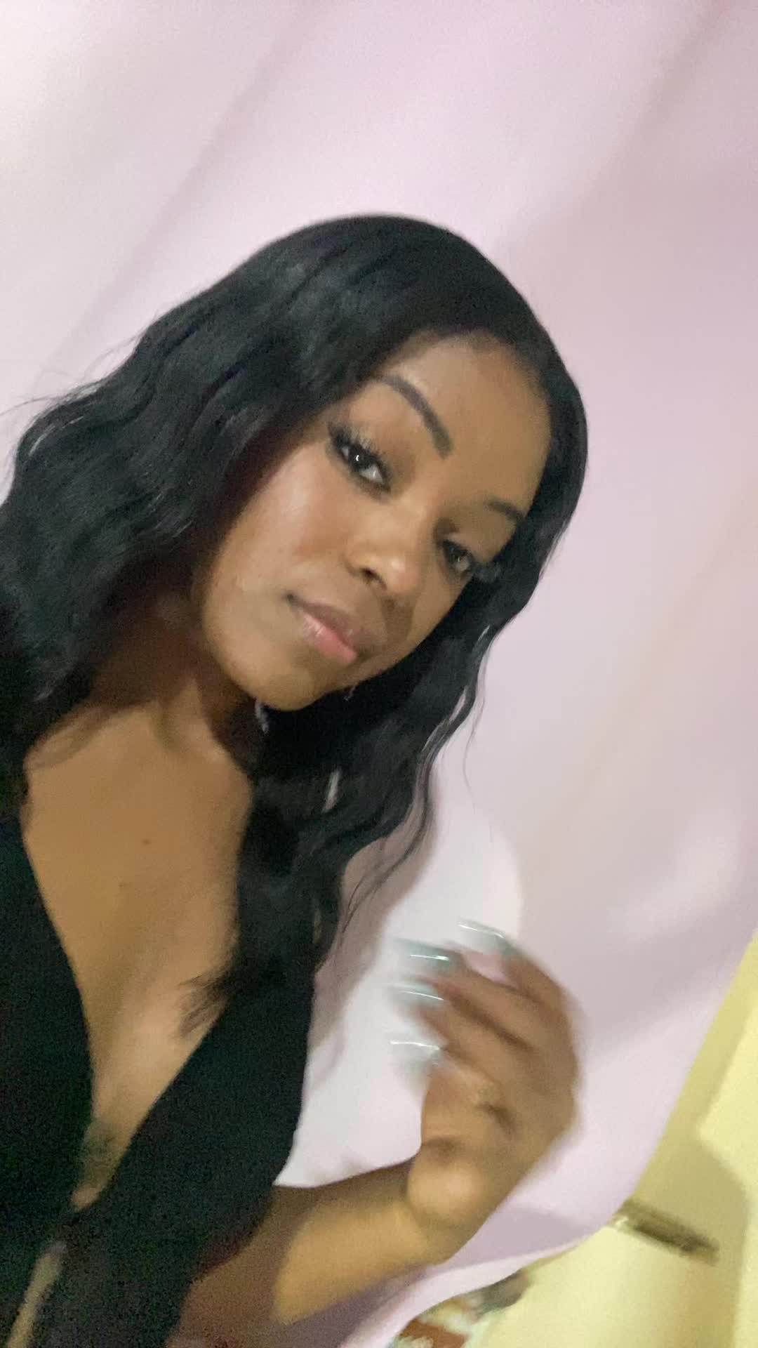 @𝑀𝒾𝒸𝒽.𝟢𝟩✨🌸