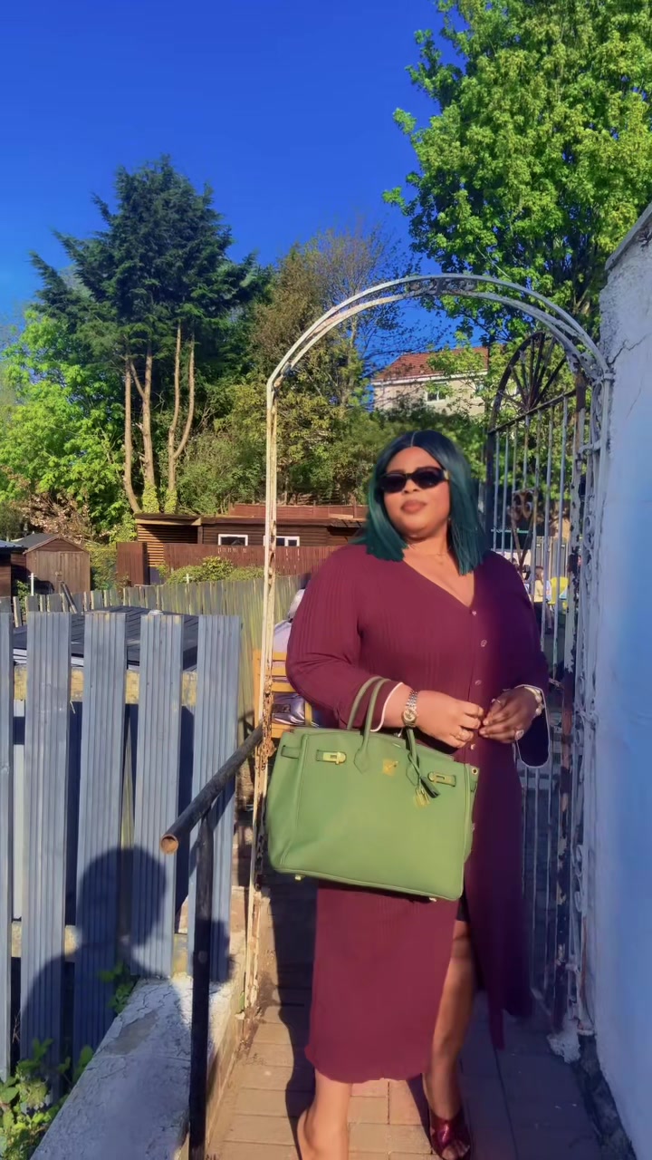 @beckypapabi