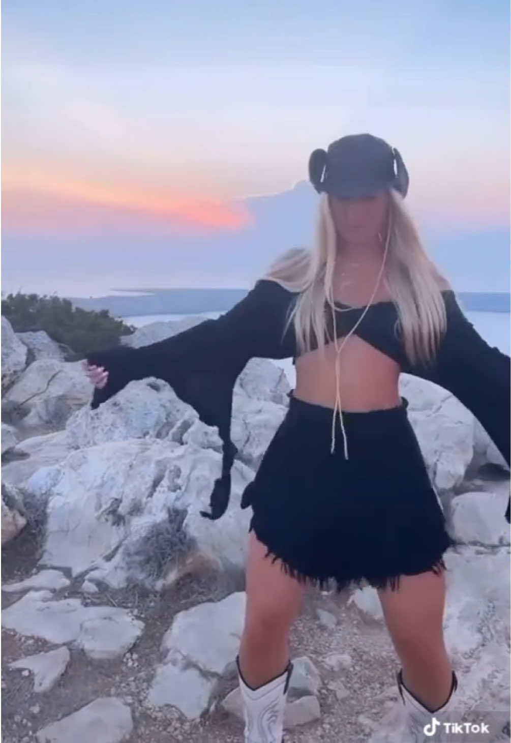 @Emaaxx