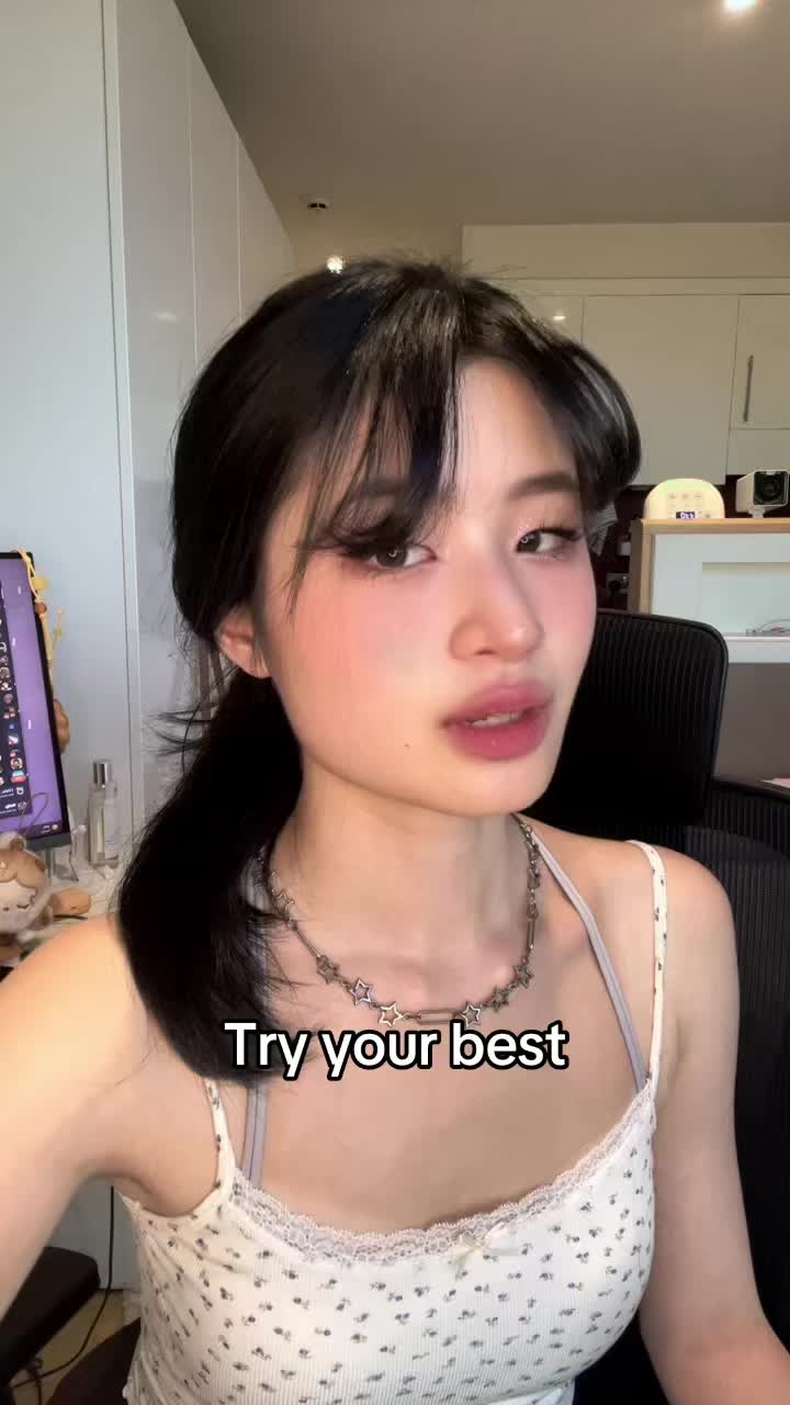 @*:・゚✧ Elle *:・゚✧