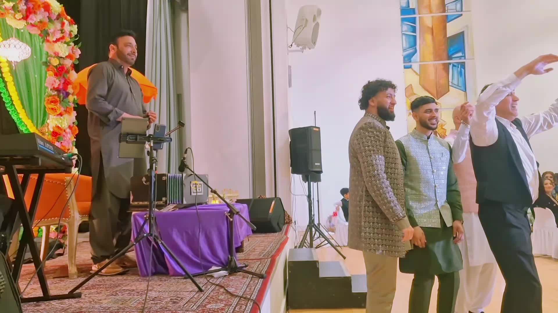 @🎤𝐓𝐚𝐫𝐢𝐪 𝐒𝐚𝐡𝐞𝐫🎤