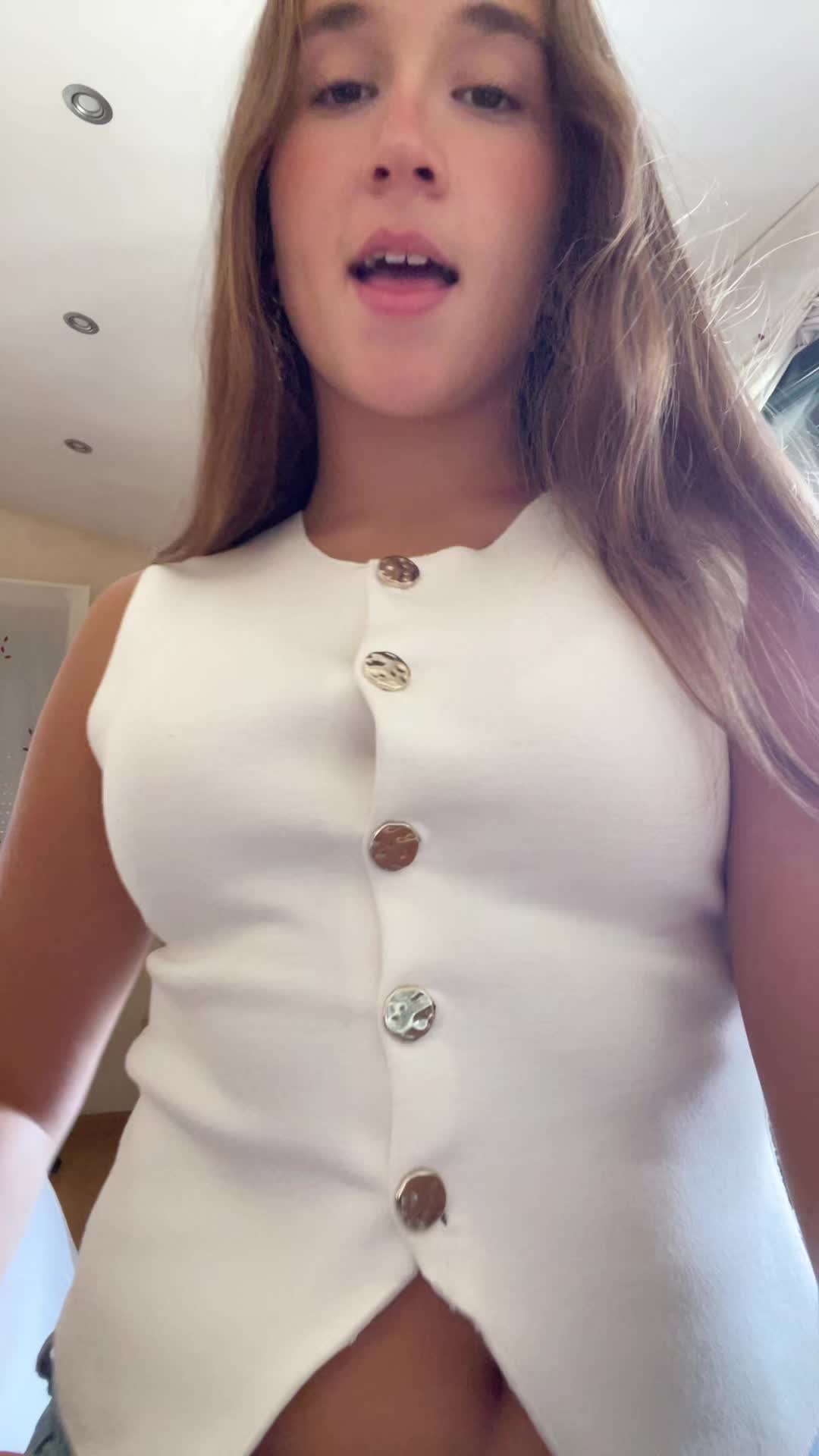 @aliciaamontenegroo