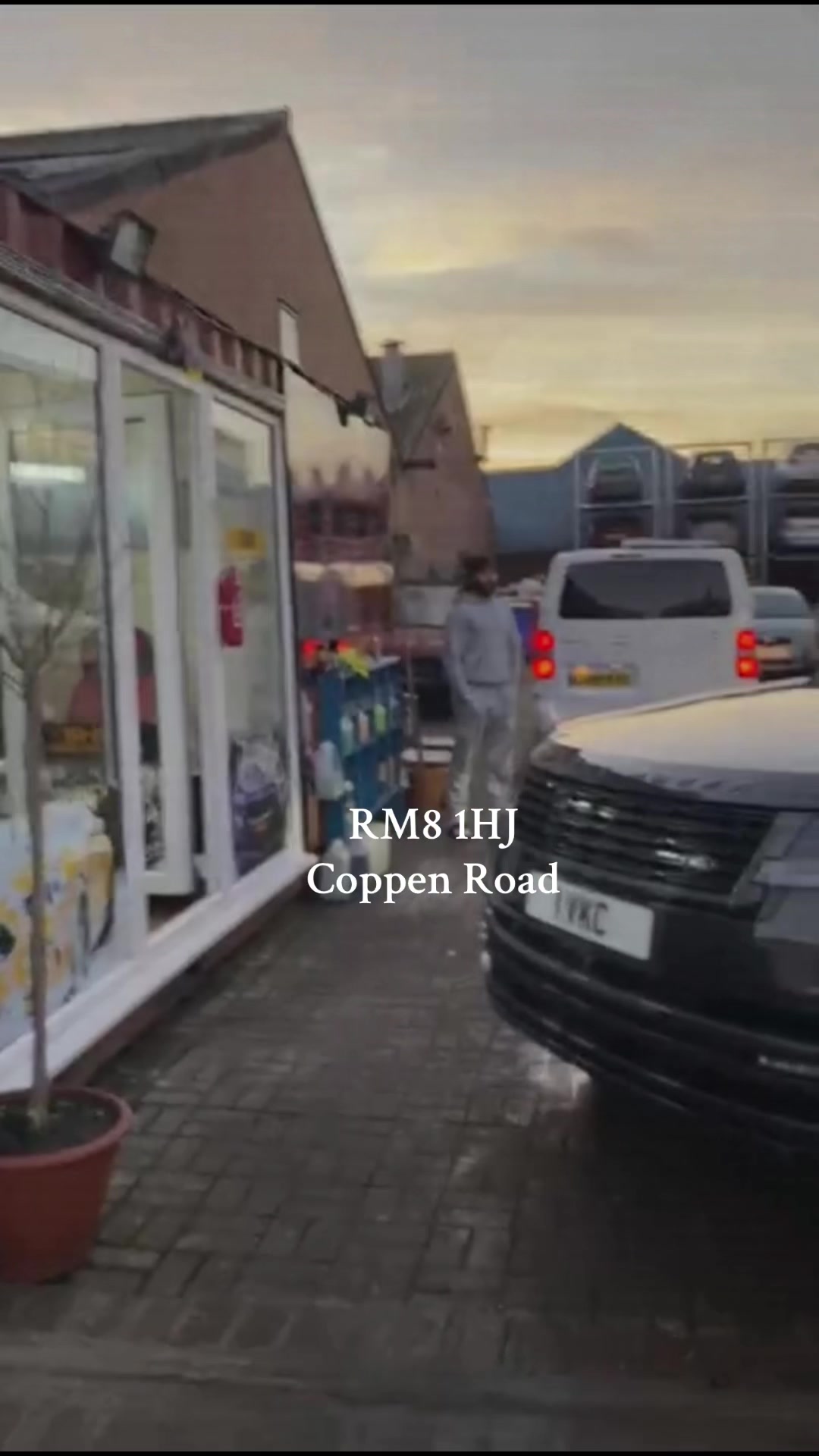 @SHINY HAND CAR WASH