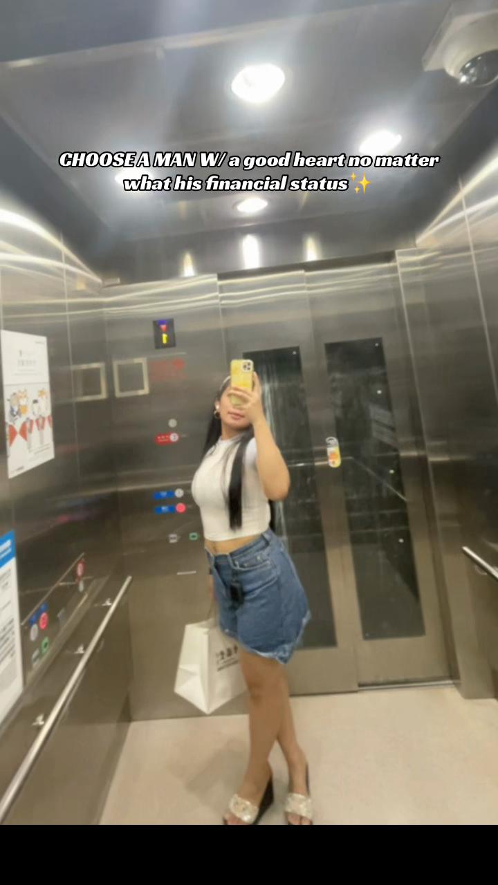 @Unni🦋💃🏼🍑🏳️