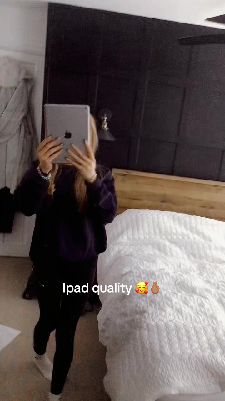@𝐁𝐎𝐍𝐍𝐈𝐄 💞