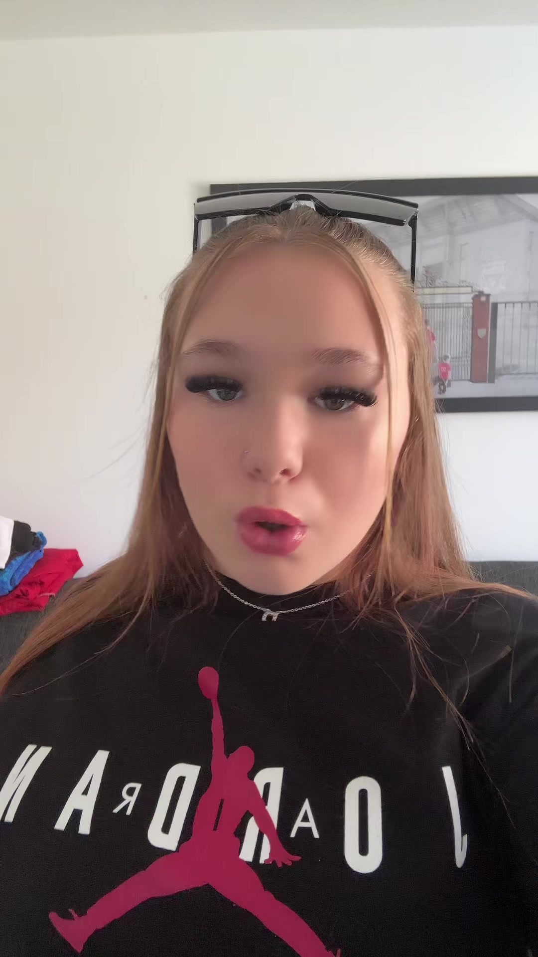 @Daniella🍒