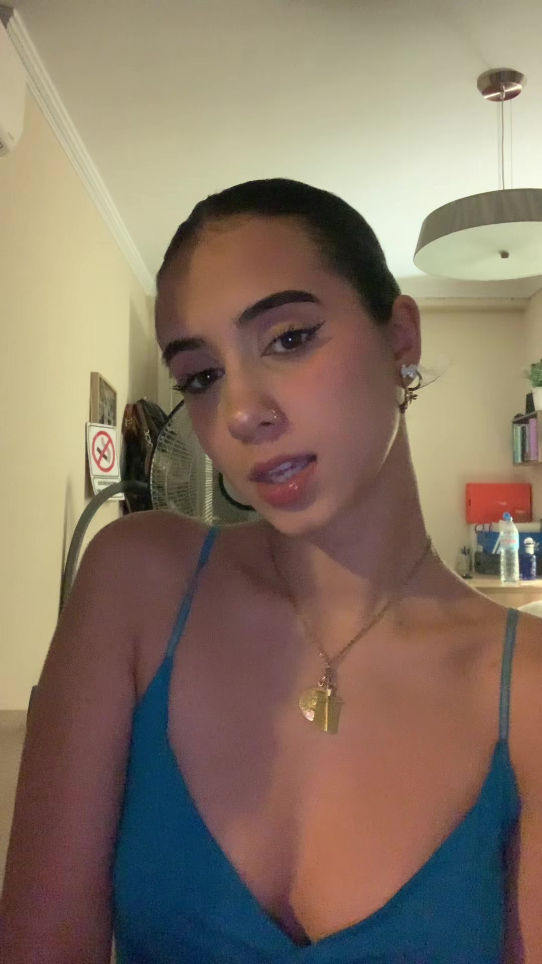 @c.