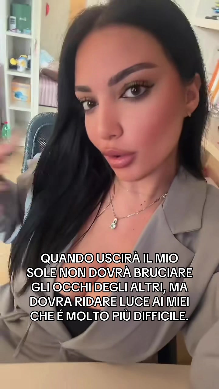 @alxsja_