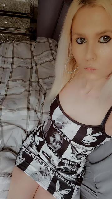 @🎀🧋Sarah Louise Smith🧋🎀