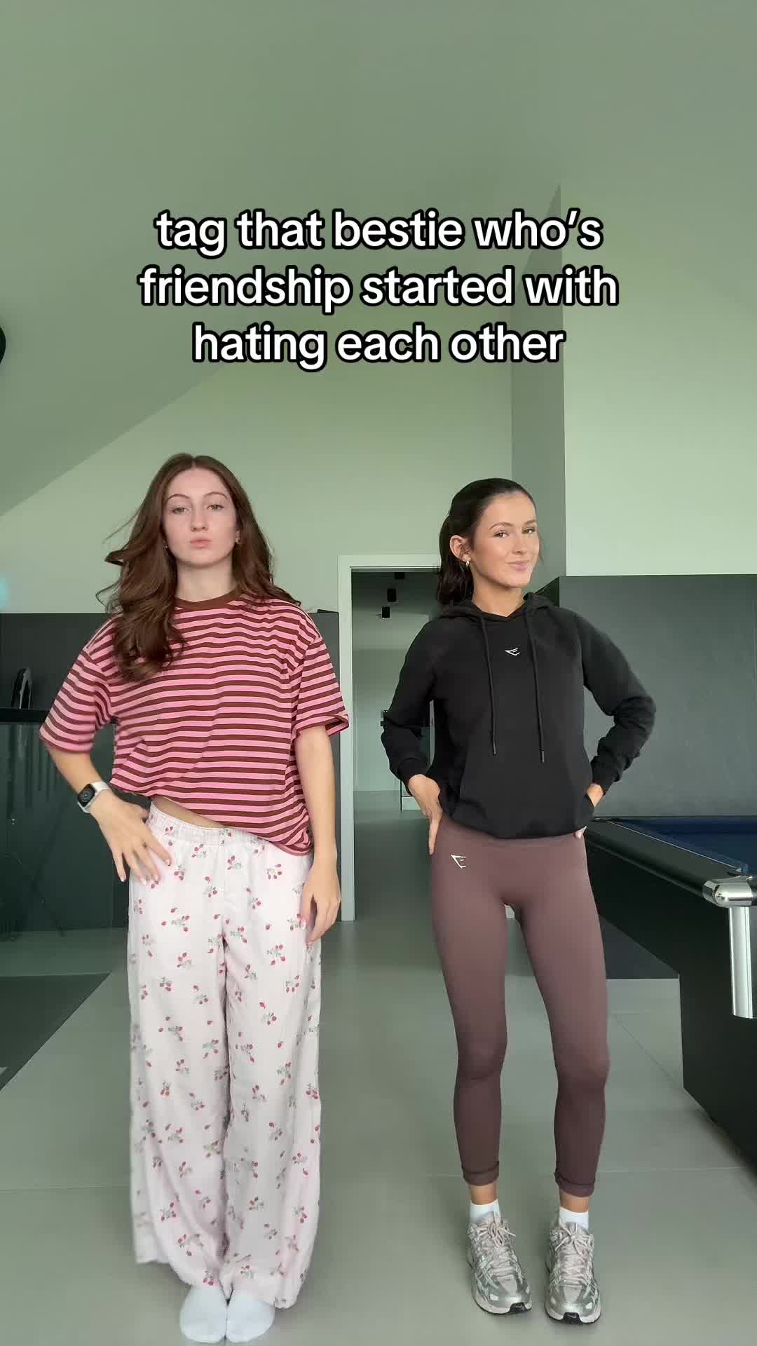 @thesimp5onsisters