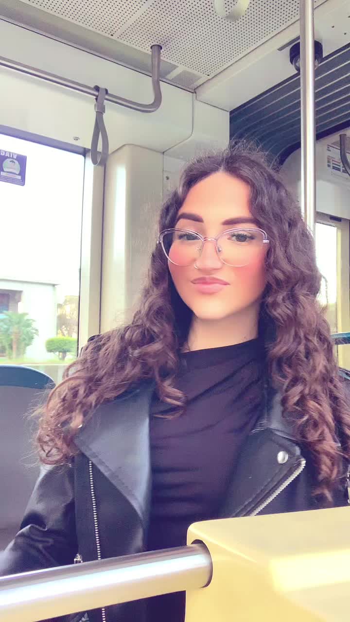 @Sharuzza