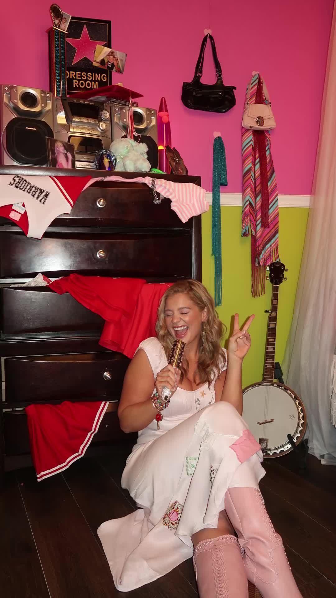 @Lauren Alaina