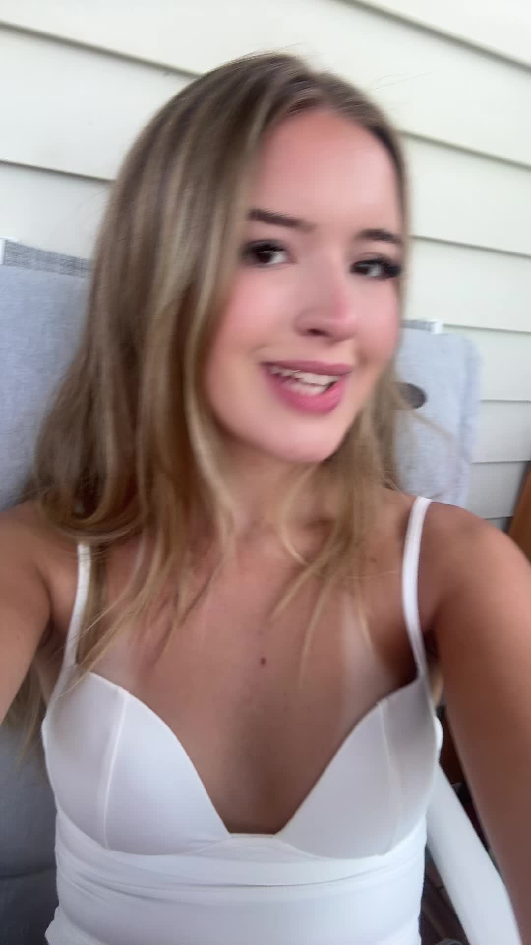 @Ella ♱