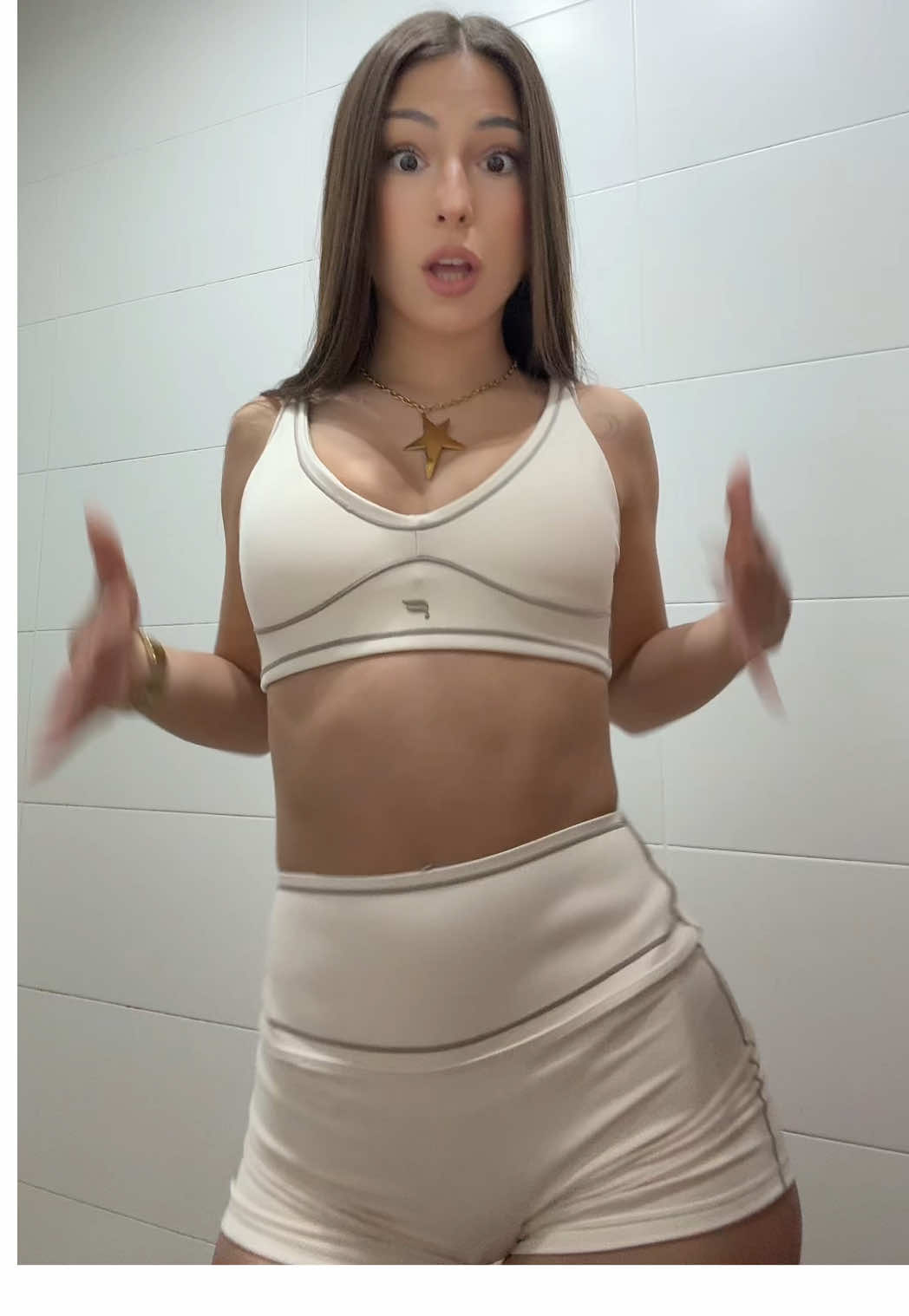 @paola marin 🌙