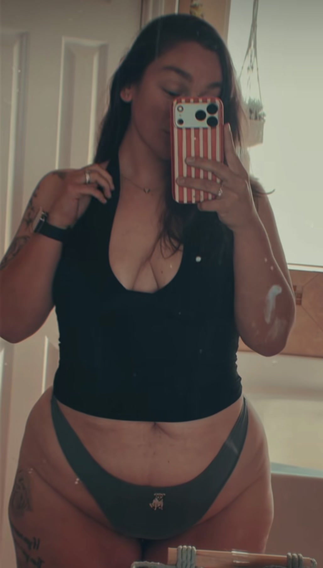 @🍑 Scarlett Arii 🍑