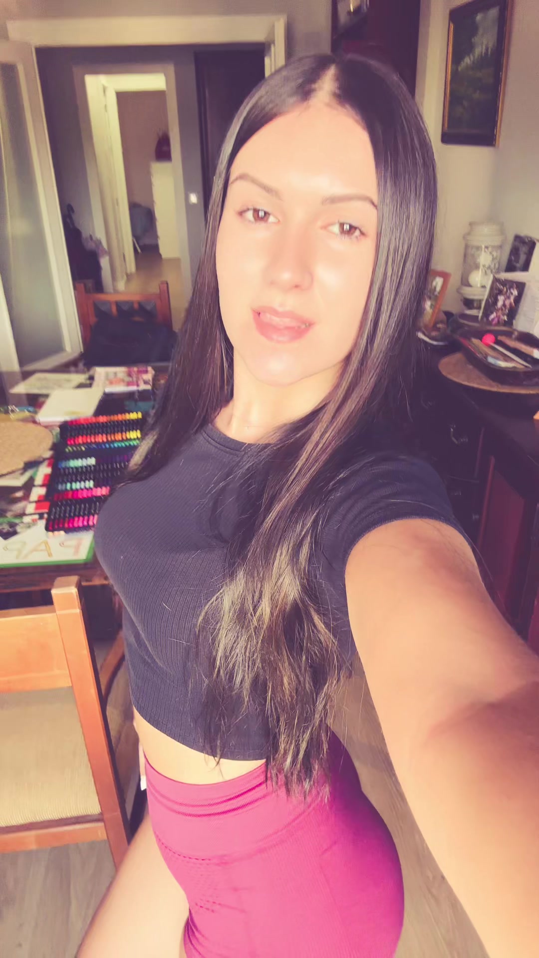 @😼