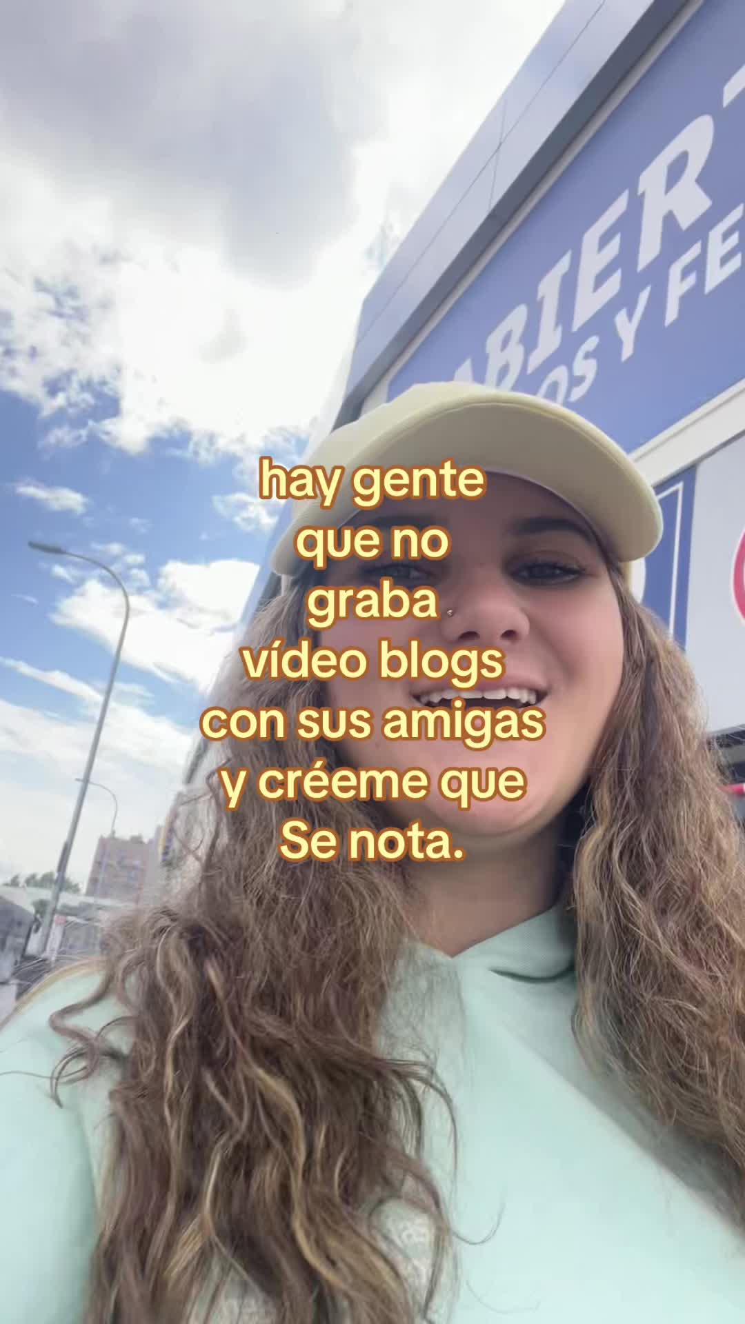 @laahernandezz