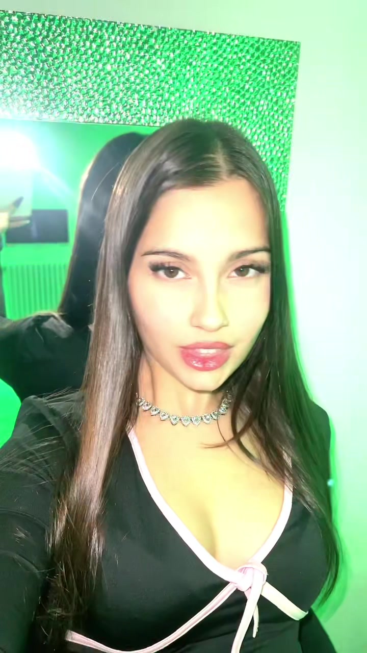 @valentiinaaruiz