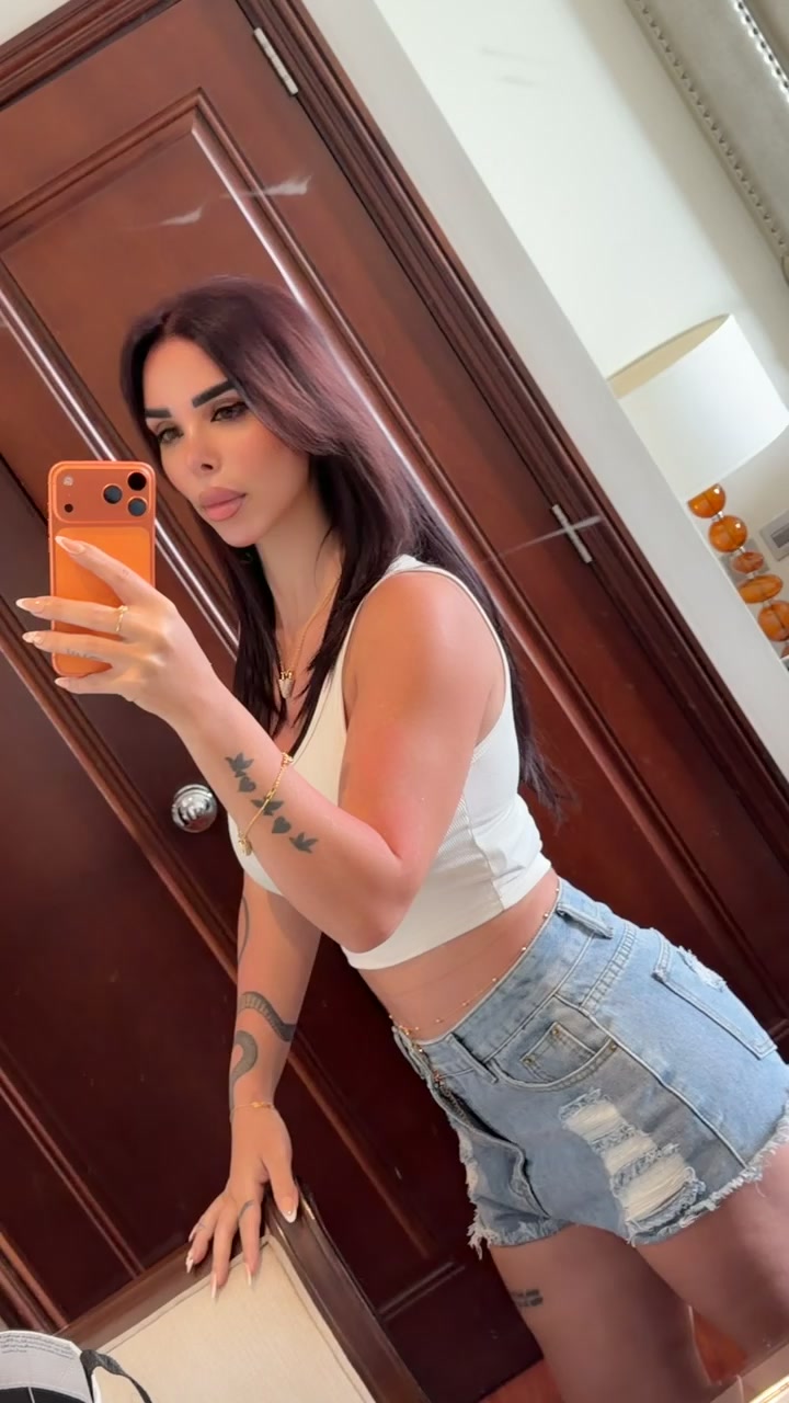 @Naya Zareq