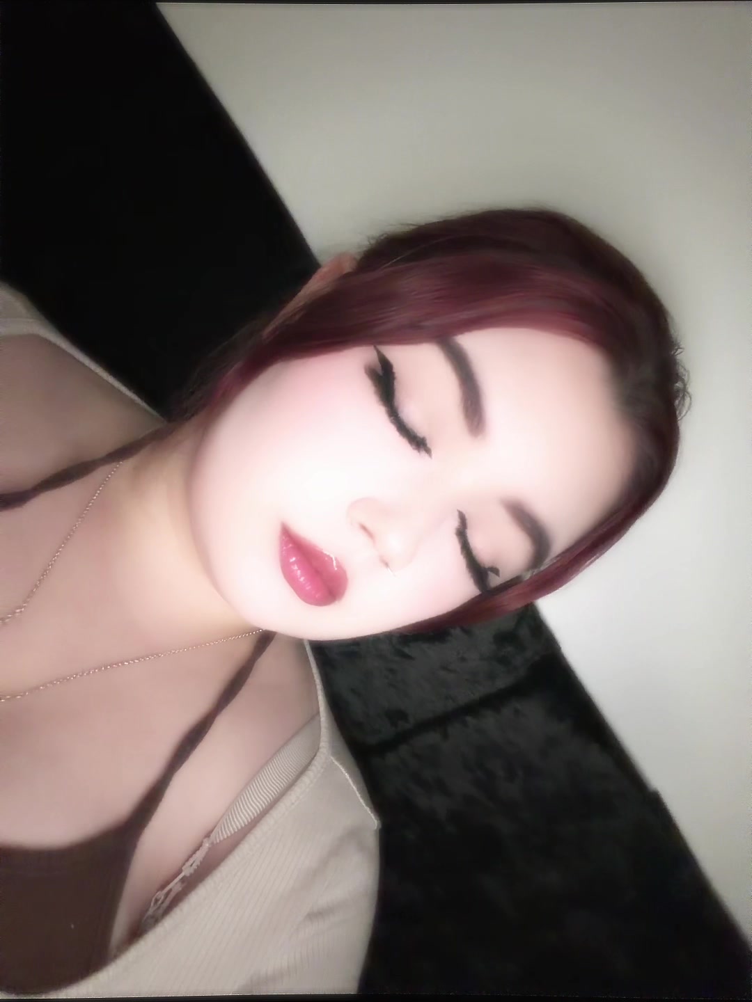 @๐๐ก๐ฅ๐จ๐ ๊จ๏ธ
