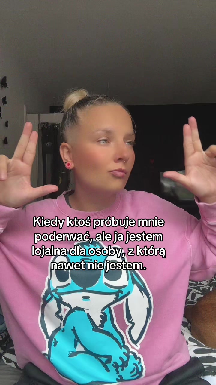 @Niuuszka🏳️🌈