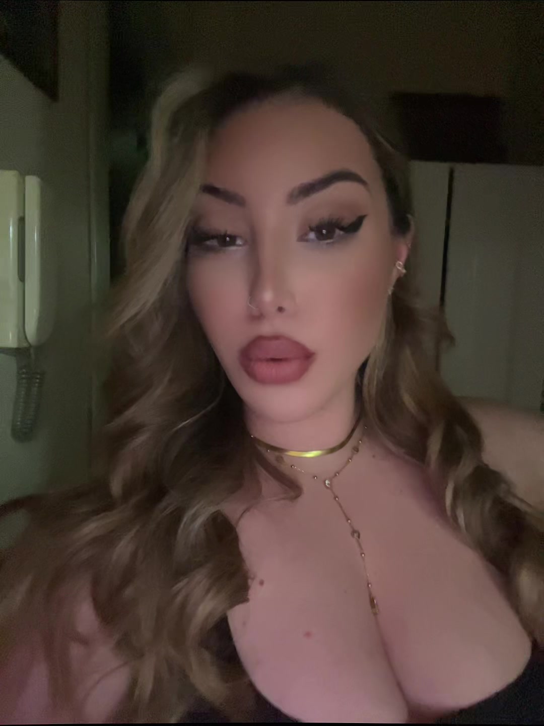 @Esse.17