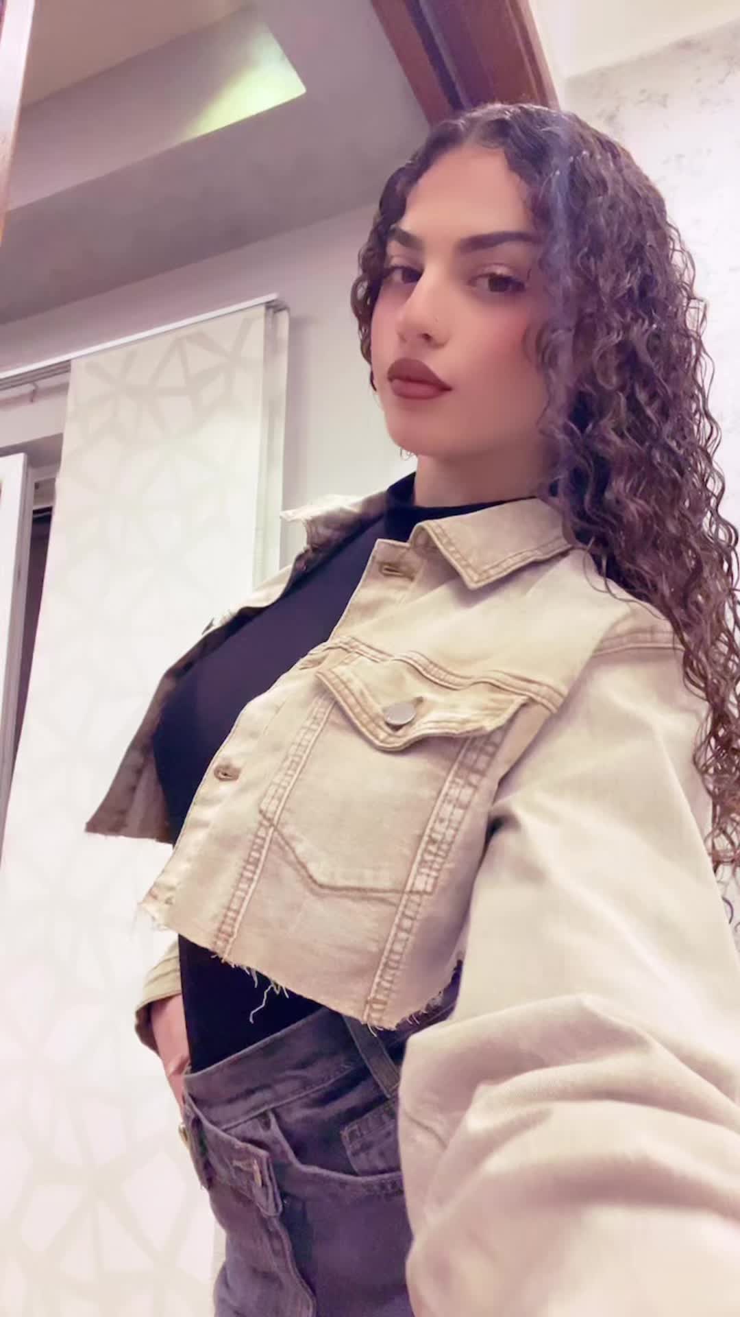 @𝑔𝒾𝑜