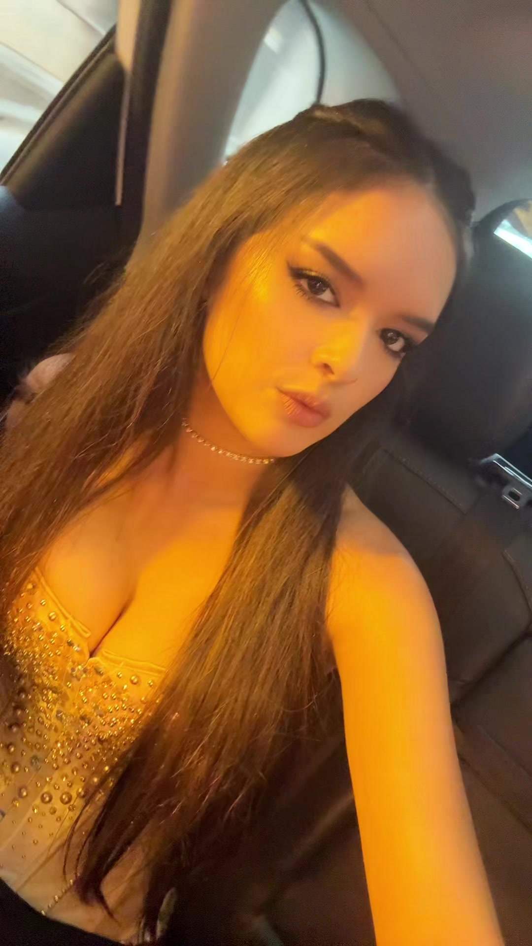 @isabella