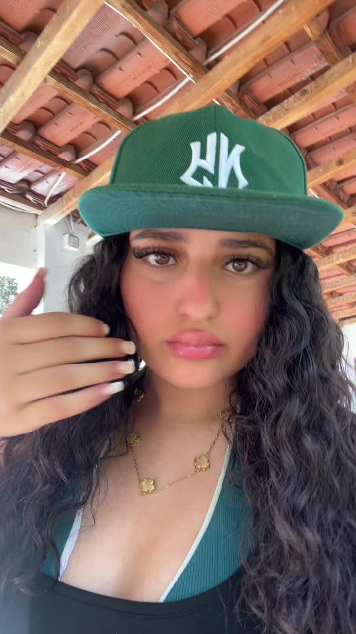 @سارة