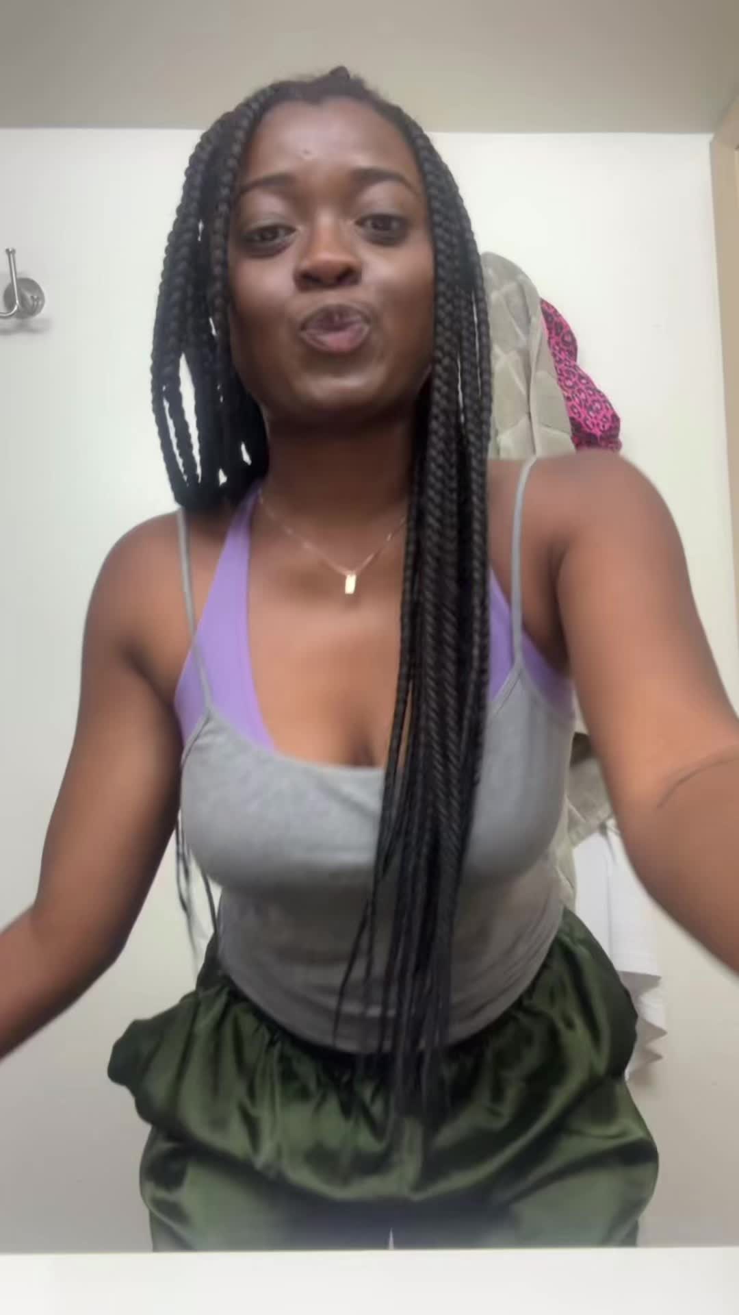 @H0lliw00de