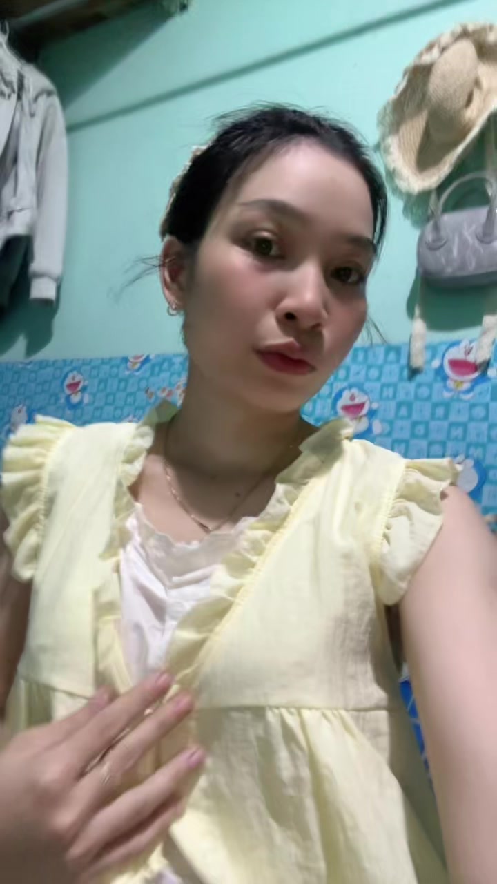 @Cô Bé makeup xây kênh 👩🏻💻