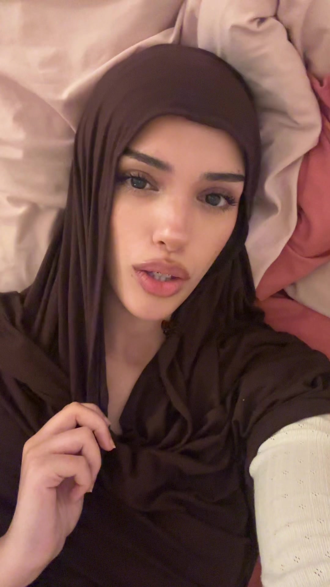@˚₊‧꒰ა J ໒꒱ ‧₊˚