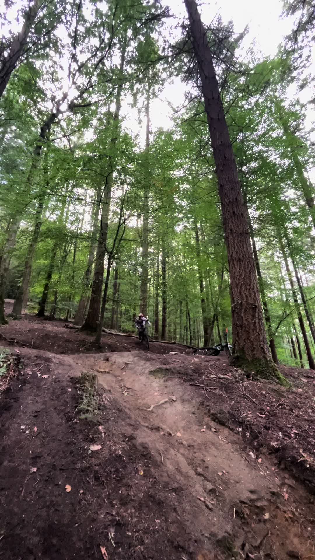 @Elliott_bikes