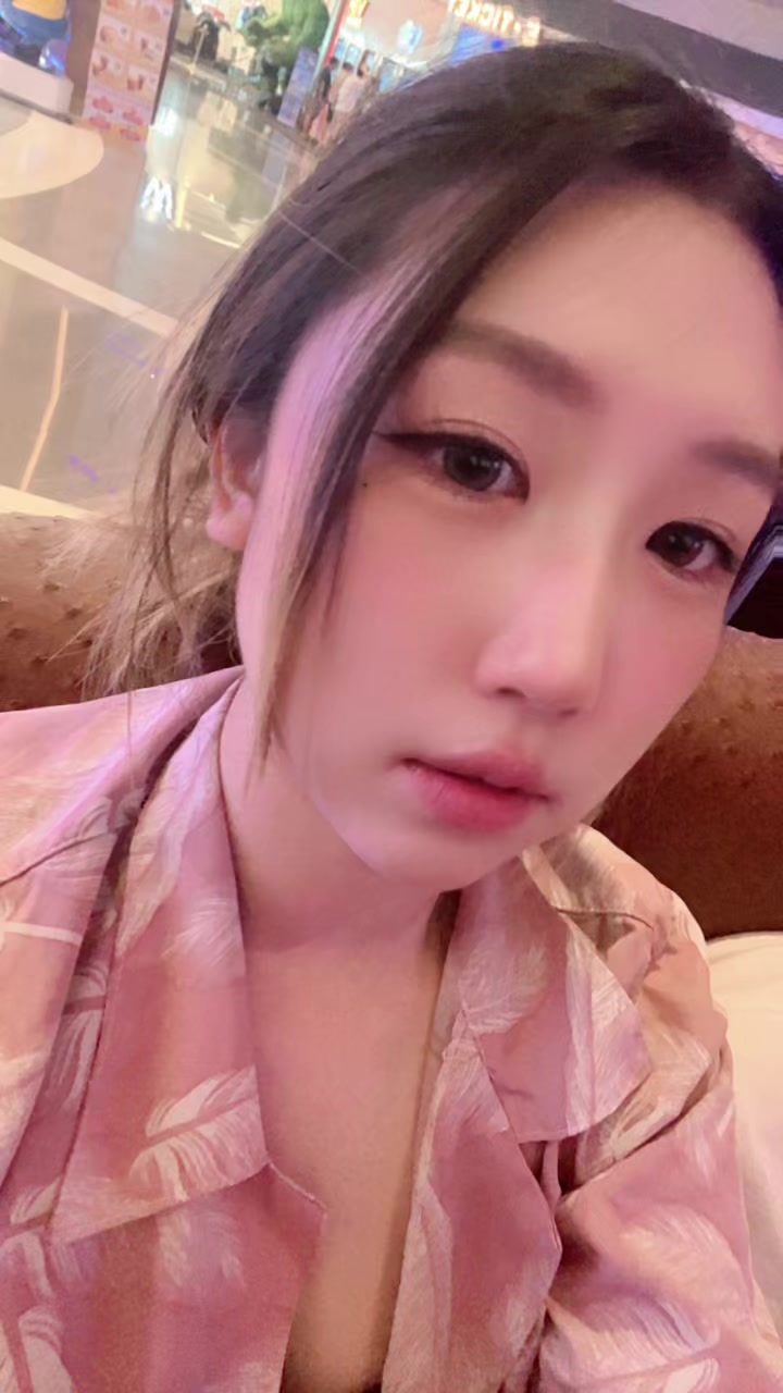 @3ee3ie