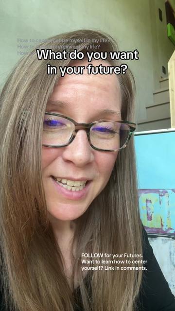 @Personal Futurist Essi Erika