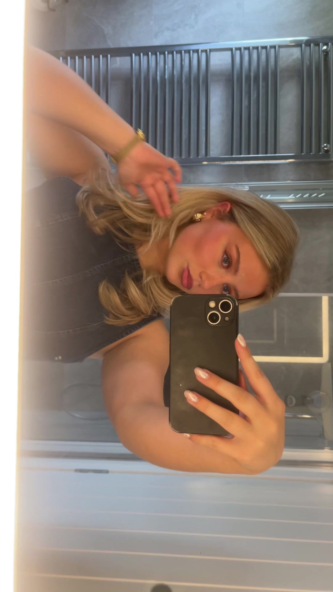 @victoriacromie_
