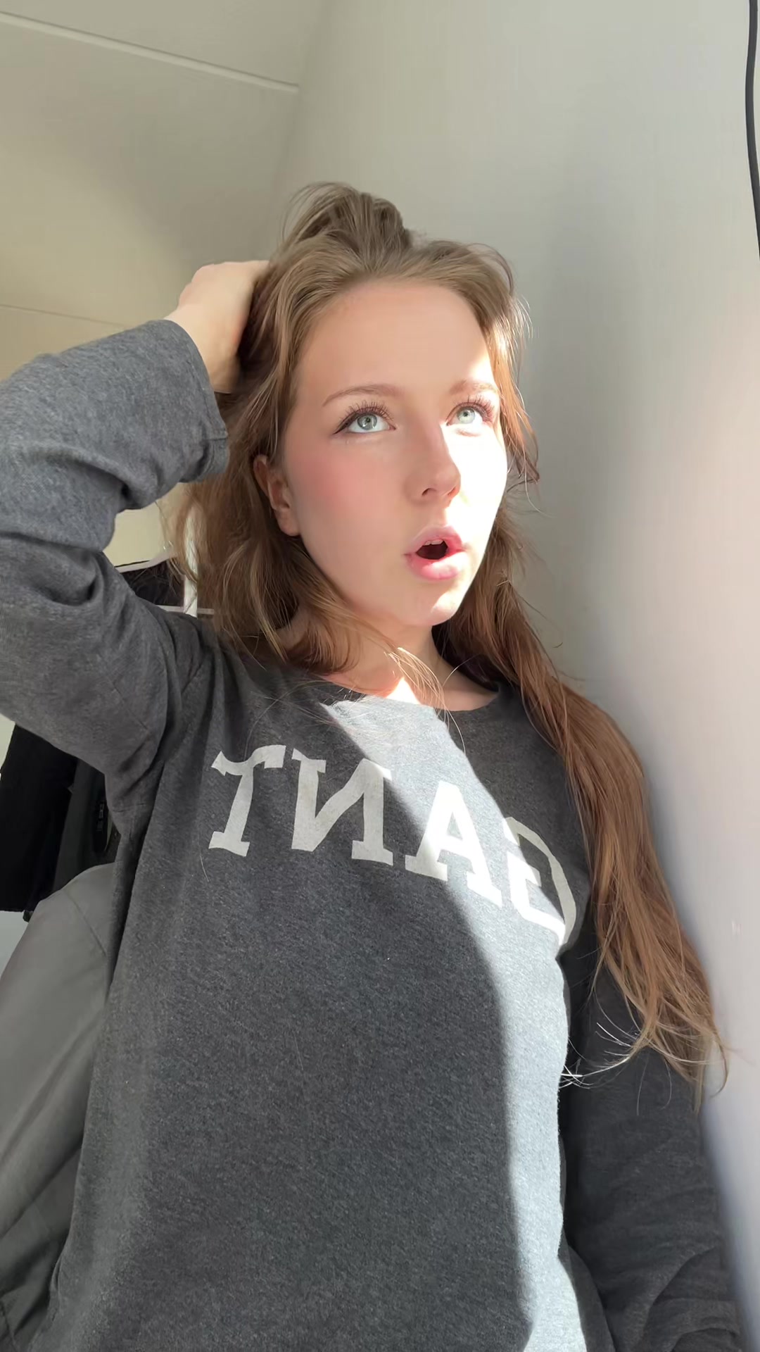@Ella