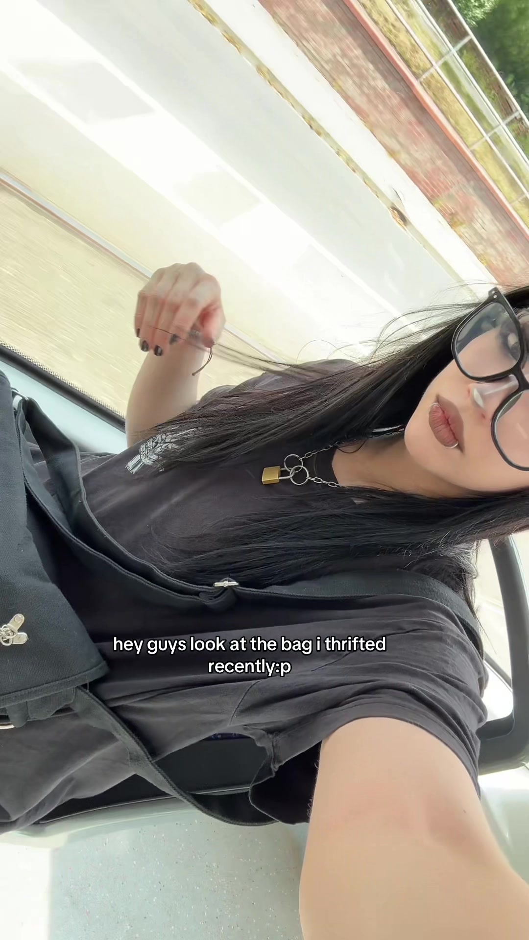 @Olmtrxsh