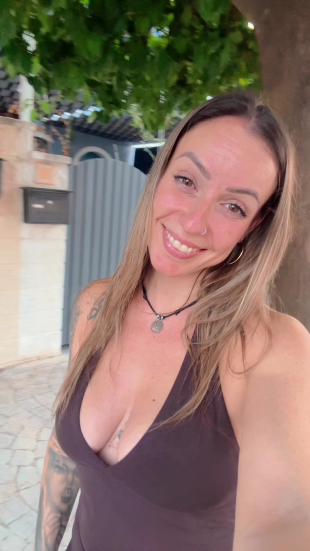 @Veronika