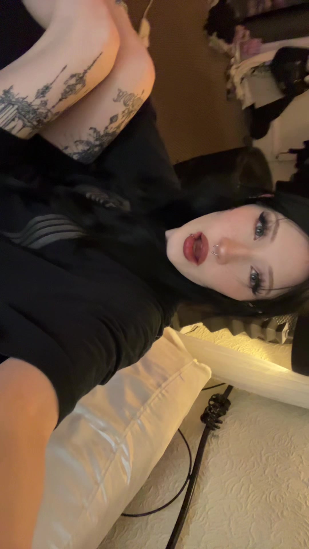 @auravaee