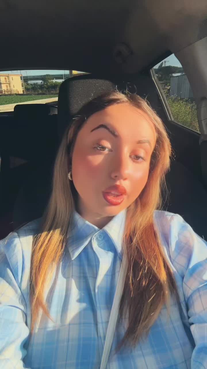 @_rebeccamilani__