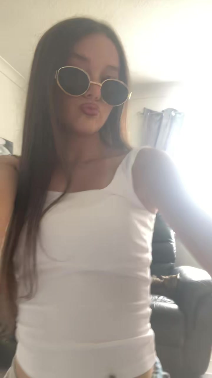 @👸🏽🪩🍸