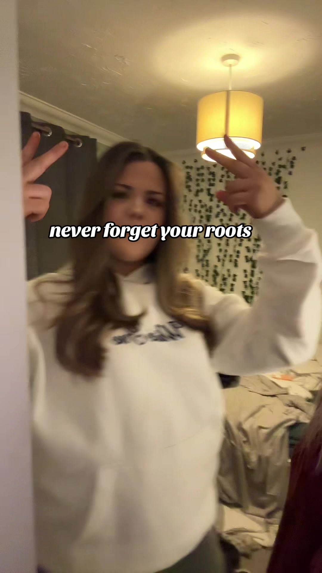 @hollylily