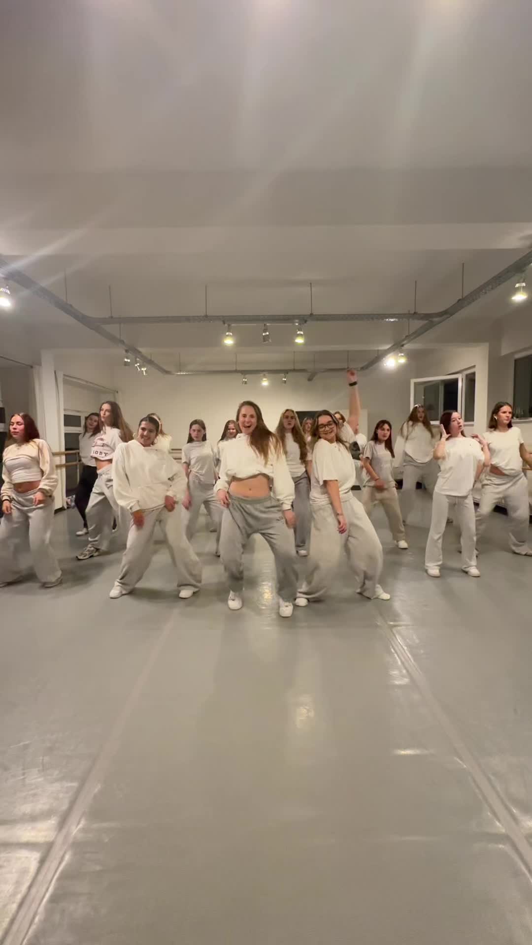 @Lina Dance 🧚🏻♀️