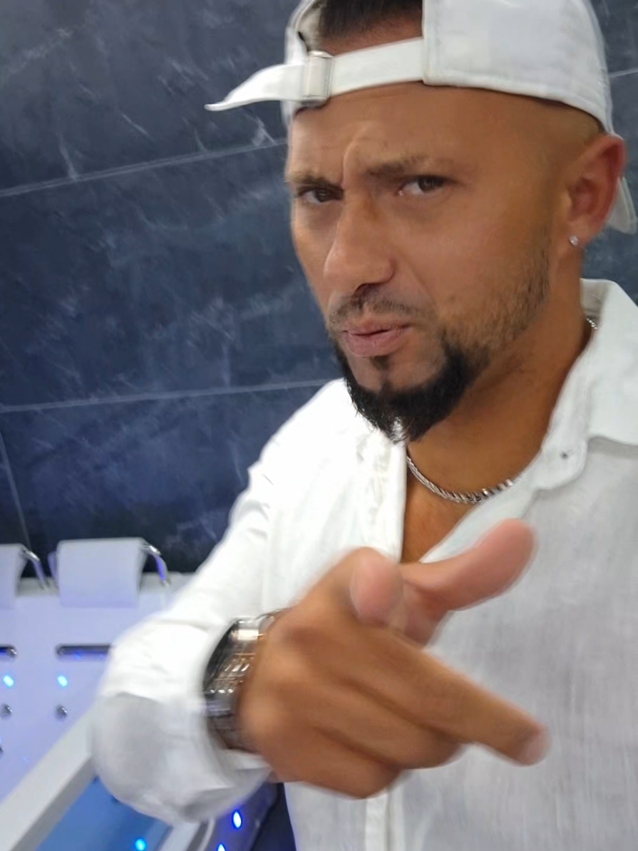 @Chris_ddk officiel